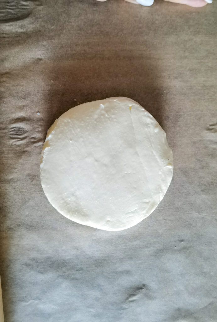 domáce maslo na pečiacom papieri